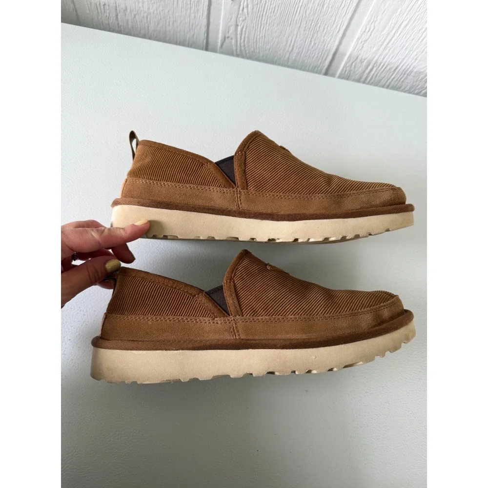 UGG Slip-On Corduroy Loafers Chestnut Brown Mens 8 Cozy Cabincore